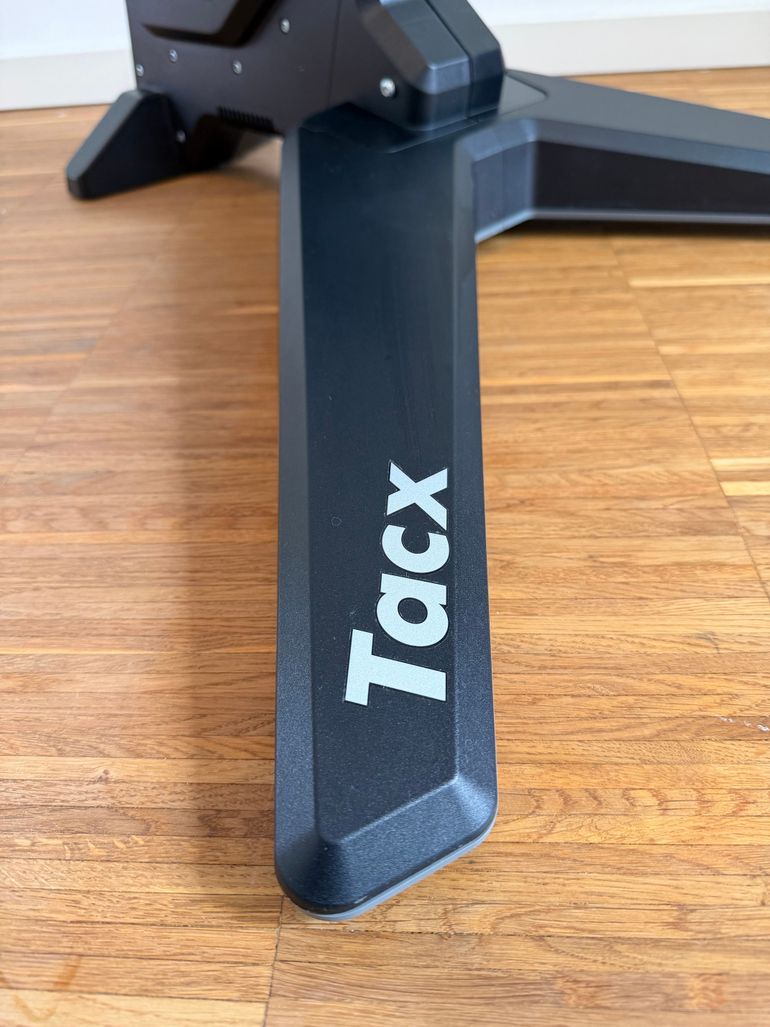 Used Tacx Flux S Smart Trainer 2022 bike — image 4 of 6