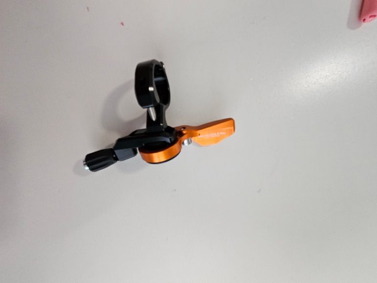 Used Wolf Tooth ReMote 2025 bike — image 7 of 10