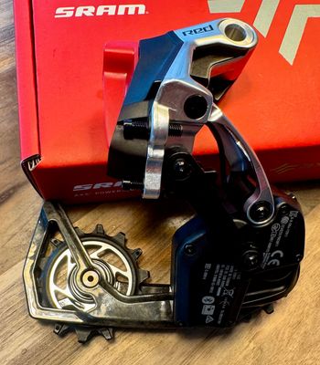 Used Sram RED AXS E1 Schaltgruppe mit Powermeter bike — image 9 of 11