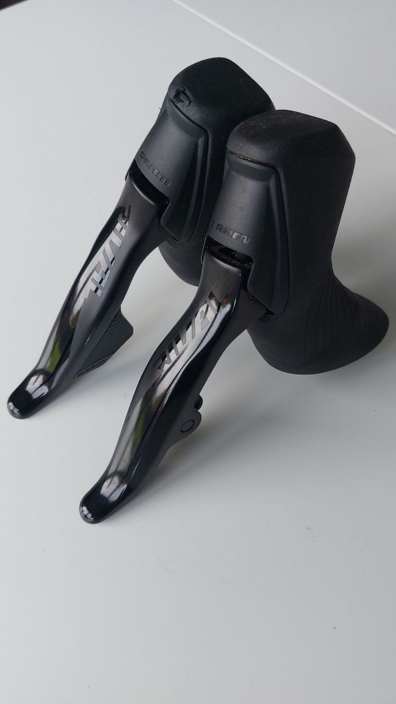 Used Sram RIVAL AXS 2×12 2025 bike — image 7 of 16