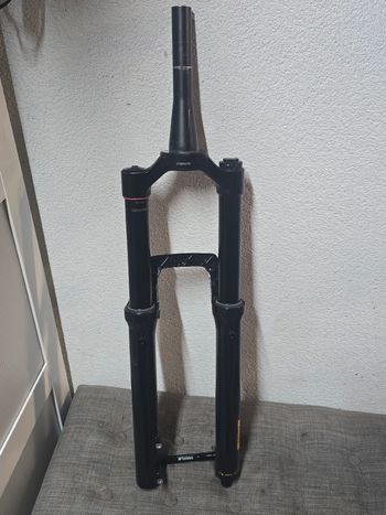 Used RockShox ZEB 29" Charger 3.1 Buttercaps 2026 bike — image 7 of 8