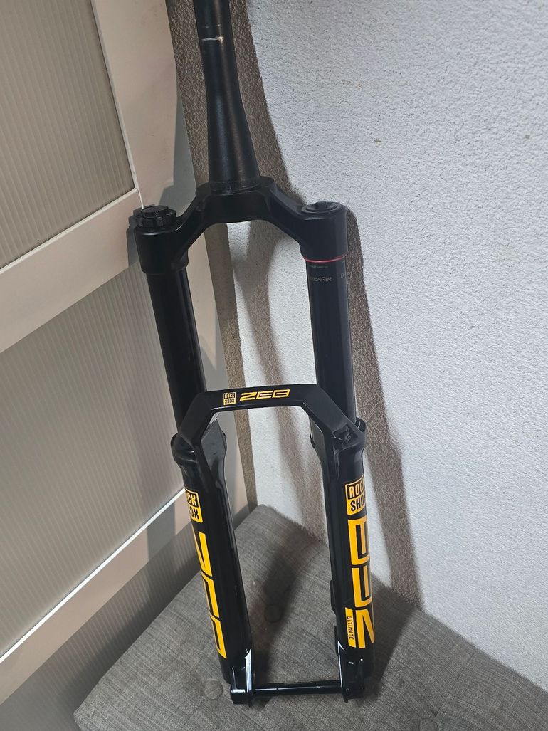 Used RockShox ZEB 29" Charger 3.1 Buttercaps 2026 bike — image 5 of 8