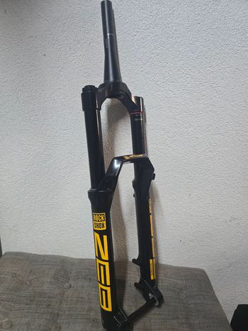 Used RockShox ZEB 29" Charger 3.1 Buttercaps 2026 bike
