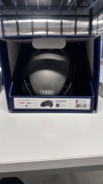 Used ABUS GameChanger Aero Road Helmet bike — image 9 of 9