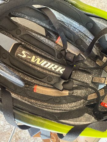 Used Specialized Evade 3 Helmet bike — image 7 of 8