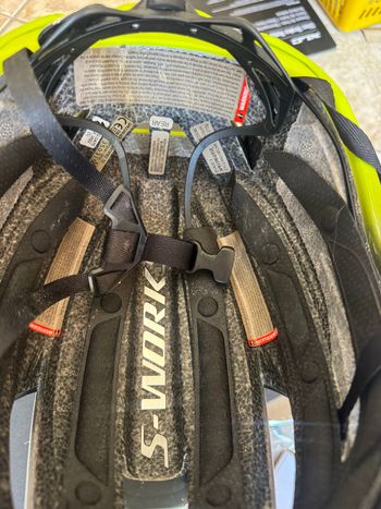 Used Specialized Evade 3 Helmet bike — image 6 of 8