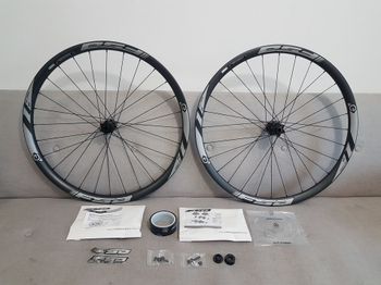 Used Fsa i29 Carbon 29" Disc Boost Shimano HG bike