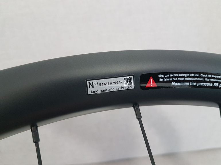 Used Fsa i29 Carbon 29" Disc Boost Shimano HG bike — image 8 of 25