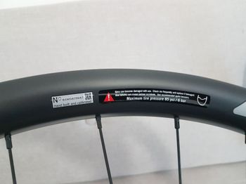 Used Fsa i29 Carbon 29" Disc Boost Shimano HG bike — image 7 of 25