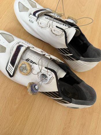 Used Bontrager XXX Road Shoes 43 bike — image 6 of 6