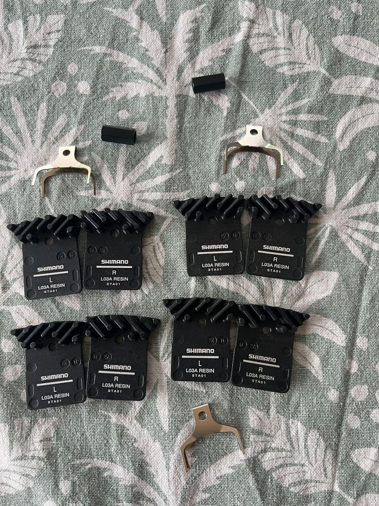 Used Shimano L03A Resin Disc Brake Pads bike — image 2 of 2