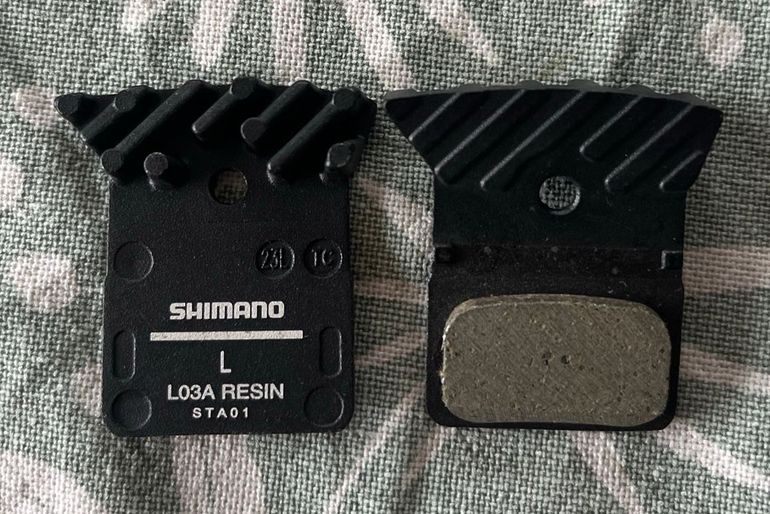 Used Shimano L03A Resin Disc Brake Pads bike — image 1 of 2