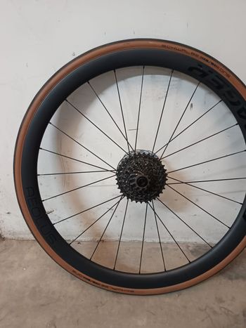 Used Bontrager Aeolus Pro 37 2025 bike