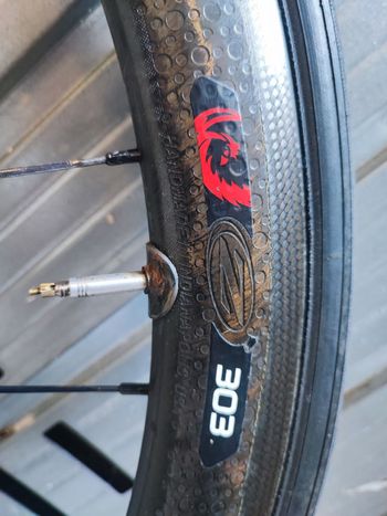 Used Zipp 303 carbon 2019 bike — image 5 of 11