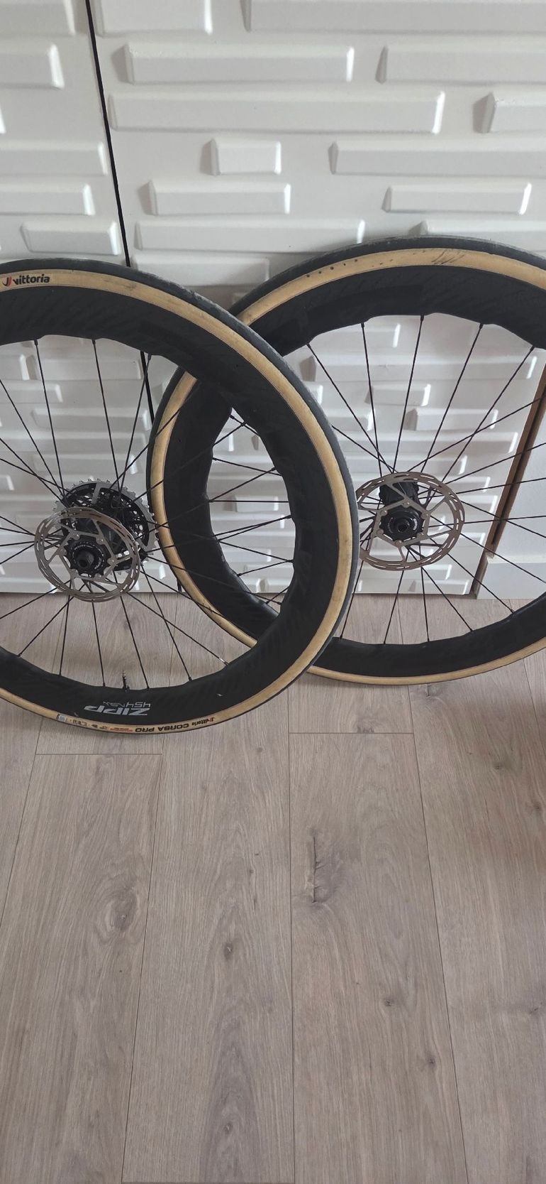 Used Zipp 454 NSW Wheelset 2025 bike — image 1 of 2