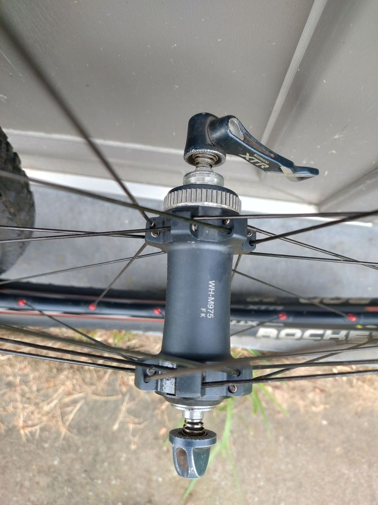 Used Shimano XTR 975 Wheels 26" bike — image 3 of 15
