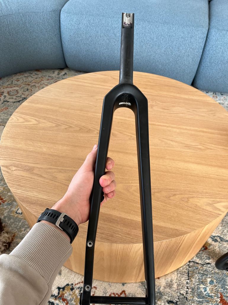 Used Canyon Fork from Ultimate CF Slx8 2024 bike — image 2 of 4