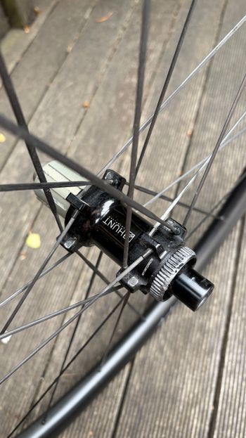 Used Hunt 44 UD Carbon Spoke Disc Wheelset 2024 bike — image 8 of 13