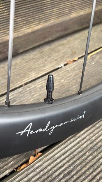Used Hunt 44 UD Carbon Spoke Disc Wheelset 2024 bike — image 5 of 13