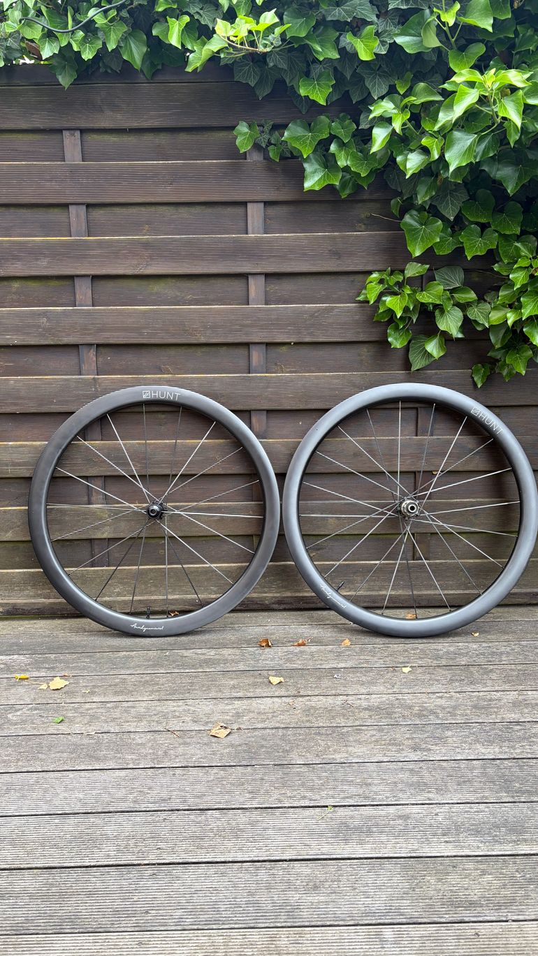 Used Hunt 44 UD Carbon Spoke Disc Wheelset 2024 bike — image 1 of 13