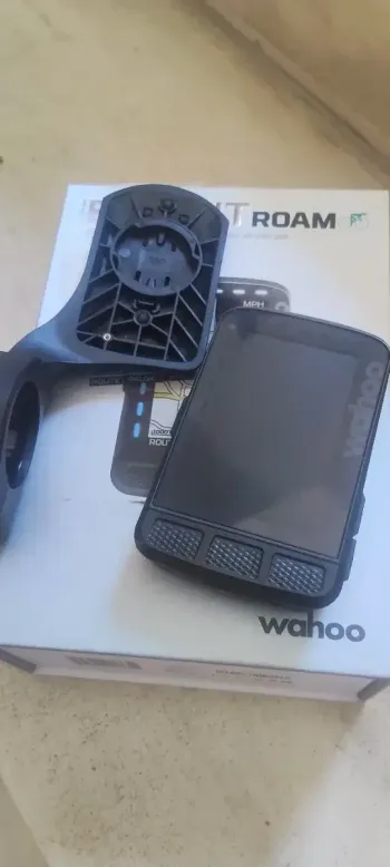Used Wahoo ELEMNT ROAM bike