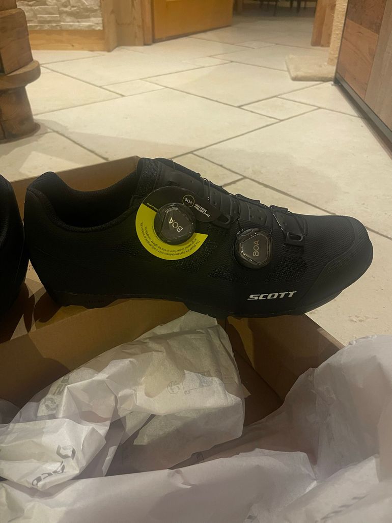 Used Scott VTT Shoes 2025 bike — image 2 of 3