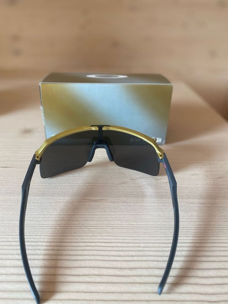 Used Oakley Sutro Lite OO9463 Prizm Black 2025 bike — image 6 of 9