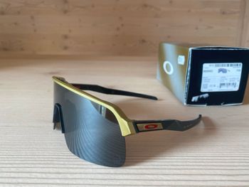 Used Oakley Sutro Lite OO9463 Prizm Black 2025 bike — image 3 of 9