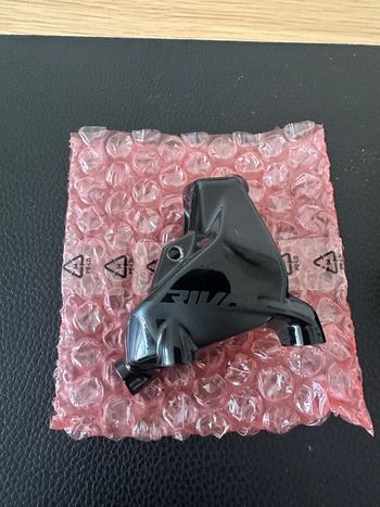 Used Sram Rival Brake Calipers Set of 2 bike — image 4 of 8