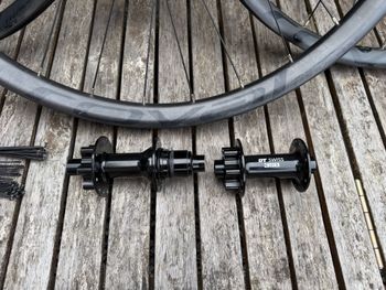 Used Roval Traverse SL Carbon Mullet 2022 bike — image 6 of 6