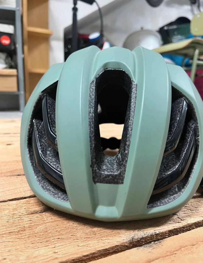 Used Hjc casco Helmet 2025 bike — image 4 of 5
