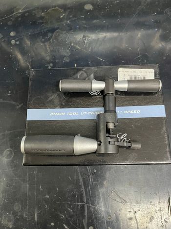Used Campagnolo UT CN300 2025 bike — image 6 of 6