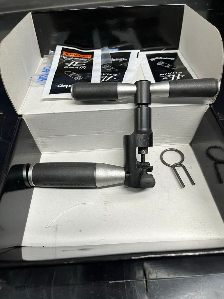 Used Campagnolo UT CN300 2025 bike — image 3 of 6