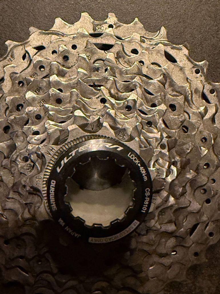 Used Shimano Ultegra Kassette 11-34 bike — image 3 of 3