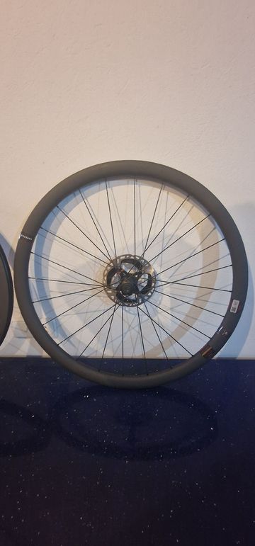 Brugt Reserve Juego de ruedas 2024 bike — billede 3 af 8