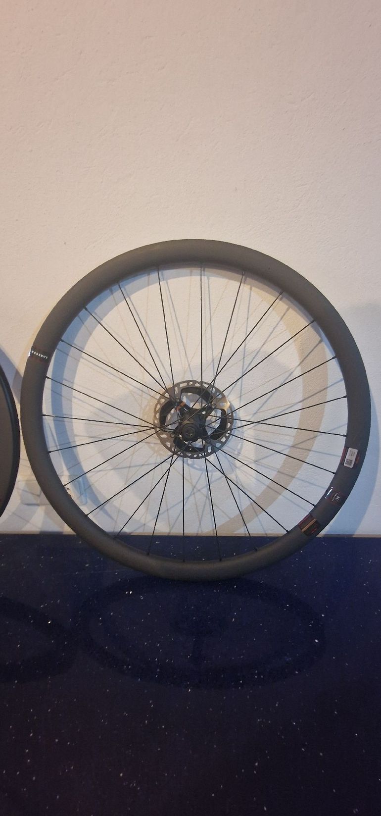 Used Reserve Juego de ruedas 2024 bike — image 3 of 8