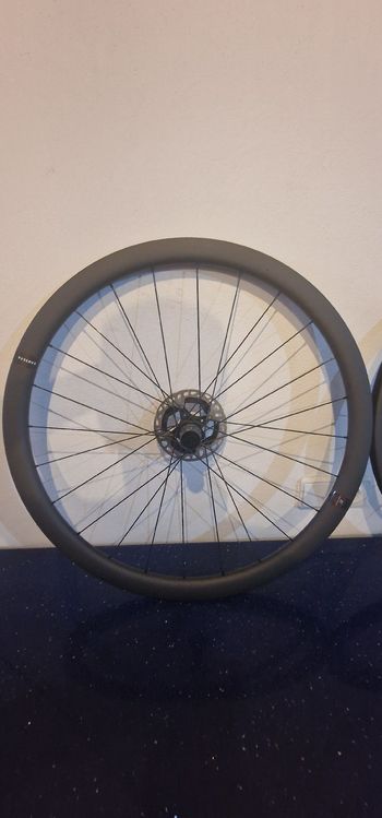 Used Reserve Juego de ruedas 2024 bike — image 4 of 8