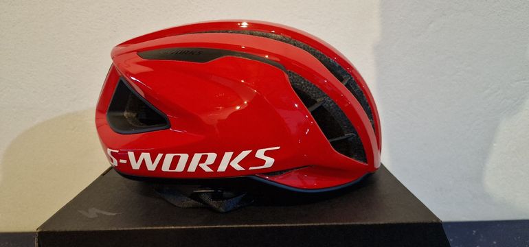 Used Specialized Casco Helmet 2025 bike — image 1 of 4