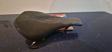 Used Specialized sillin 2025 bike — image 1 of 3