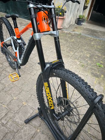 Used RockShox Boxxer bike — image 2 of 4