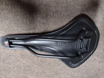 Used Fizik Antares R5 Road/Mountain Cycling Saddle bike — image 2 of 2