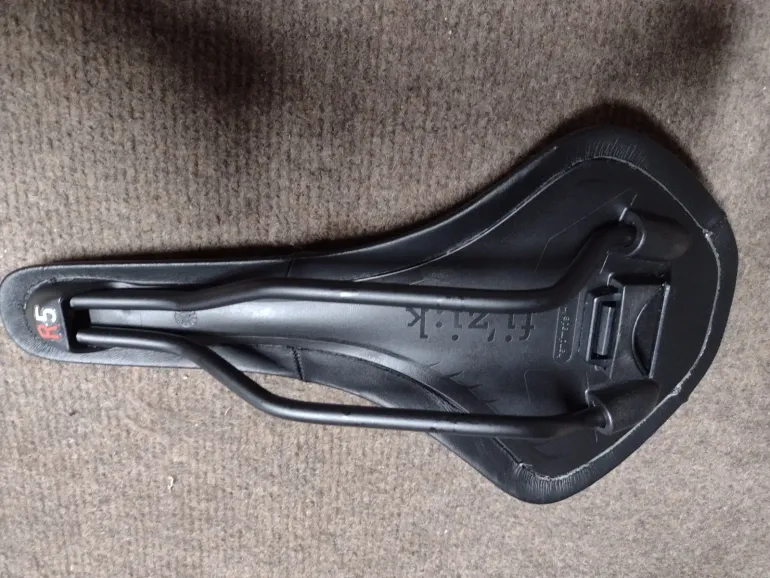 Used Fizik Antares R5 Road/Mountain Cycling Saddle bike — image 2 of 2