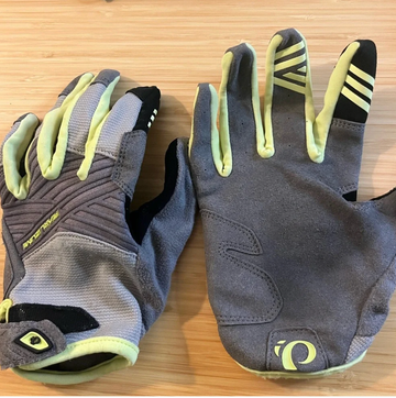 Used Pearl Izumi Gray and Lime Cycling Gloves Small Cycling Clothing