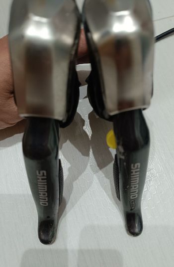 Used Shimano ST-R785 bike — image 2 of 6