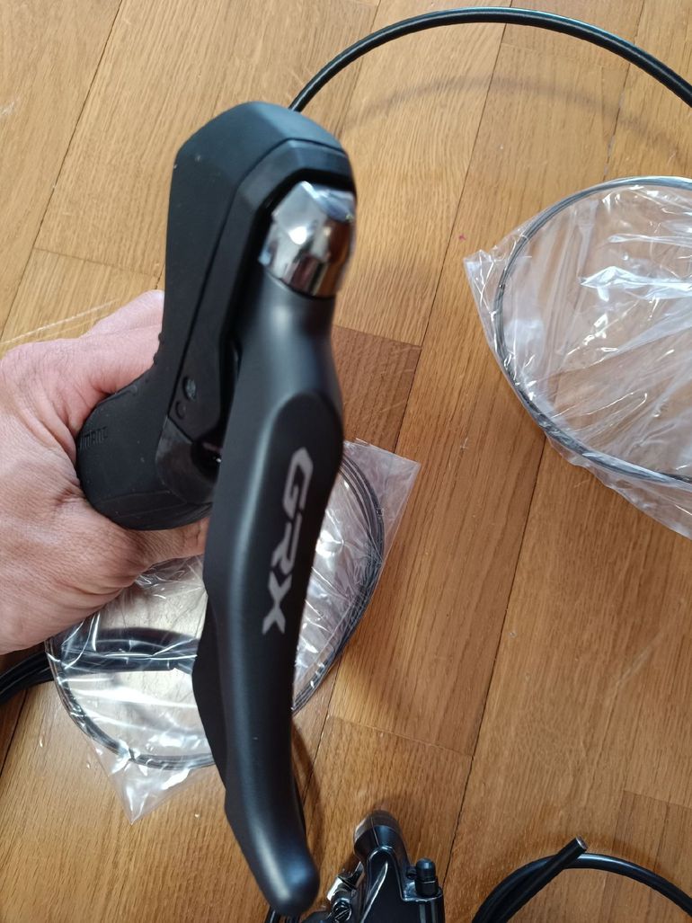 Used Shimano GRX 810 Brake Levers bike — image 4 of 5