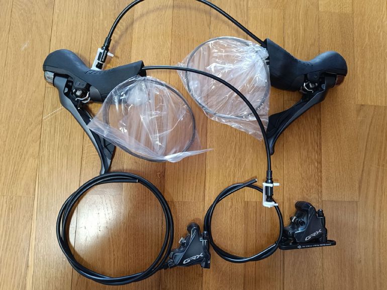 Used Shimano GRX 810 Brake Levers bike — image 2 of 5
