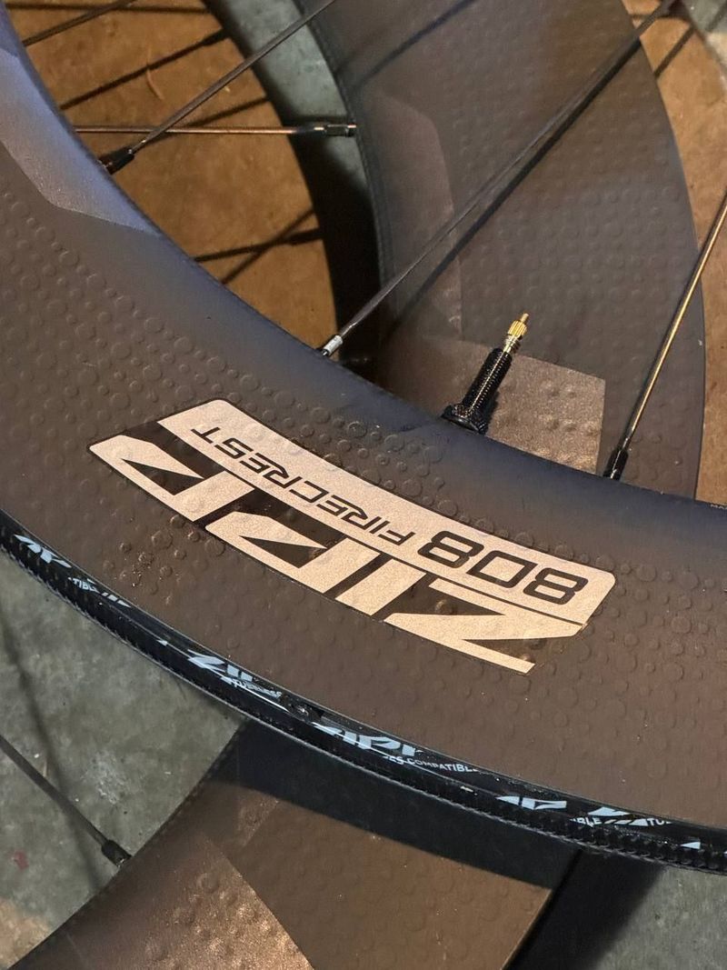 Used Zipp 808 Firecrest Tubeless Disc Brake Wheelset Wheels