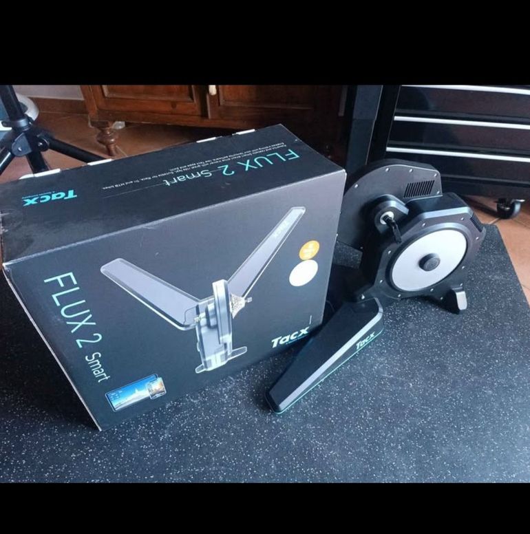 Used Tacx FLUX 2 Smart Trainer 2022 bike — image 1 of 4