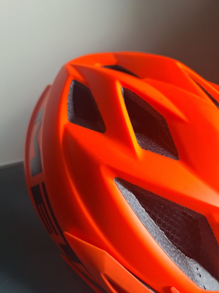 Used MET Crackerjack Helmet bike — image 4 of 4