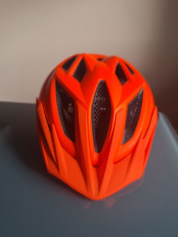 Used MET Crackerjack Helmet bike — image 2 of 4